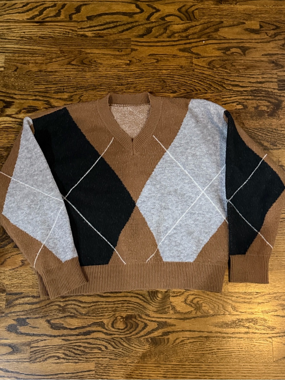 Brown & Gray Argyle V-Neck Sweater - Picture 2 of 5